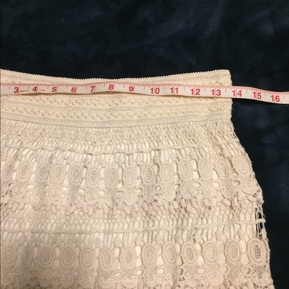 NWOT Cream lace mini - Picture 7 of 7